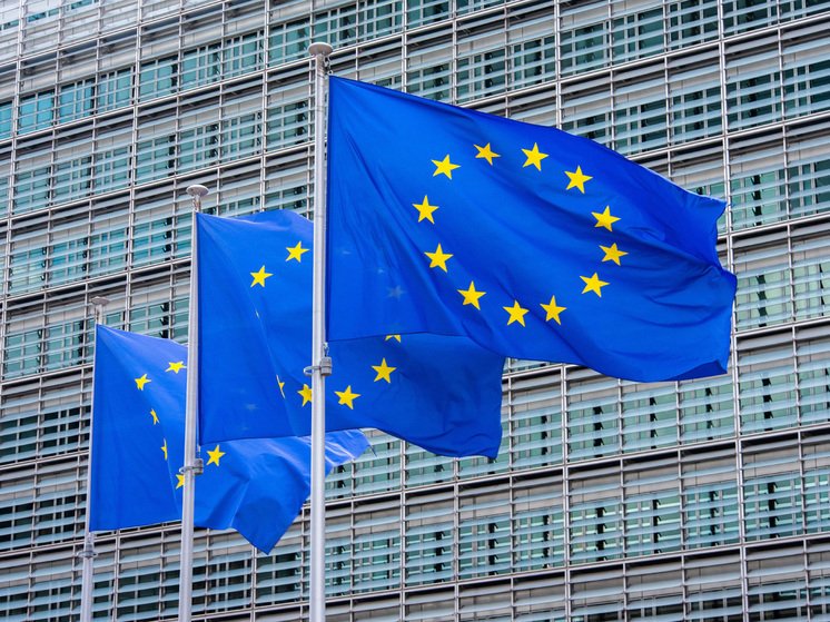 Еврокомиссия хочет заморозить российские активы бессрочно - «ЭКОНОМИКА»